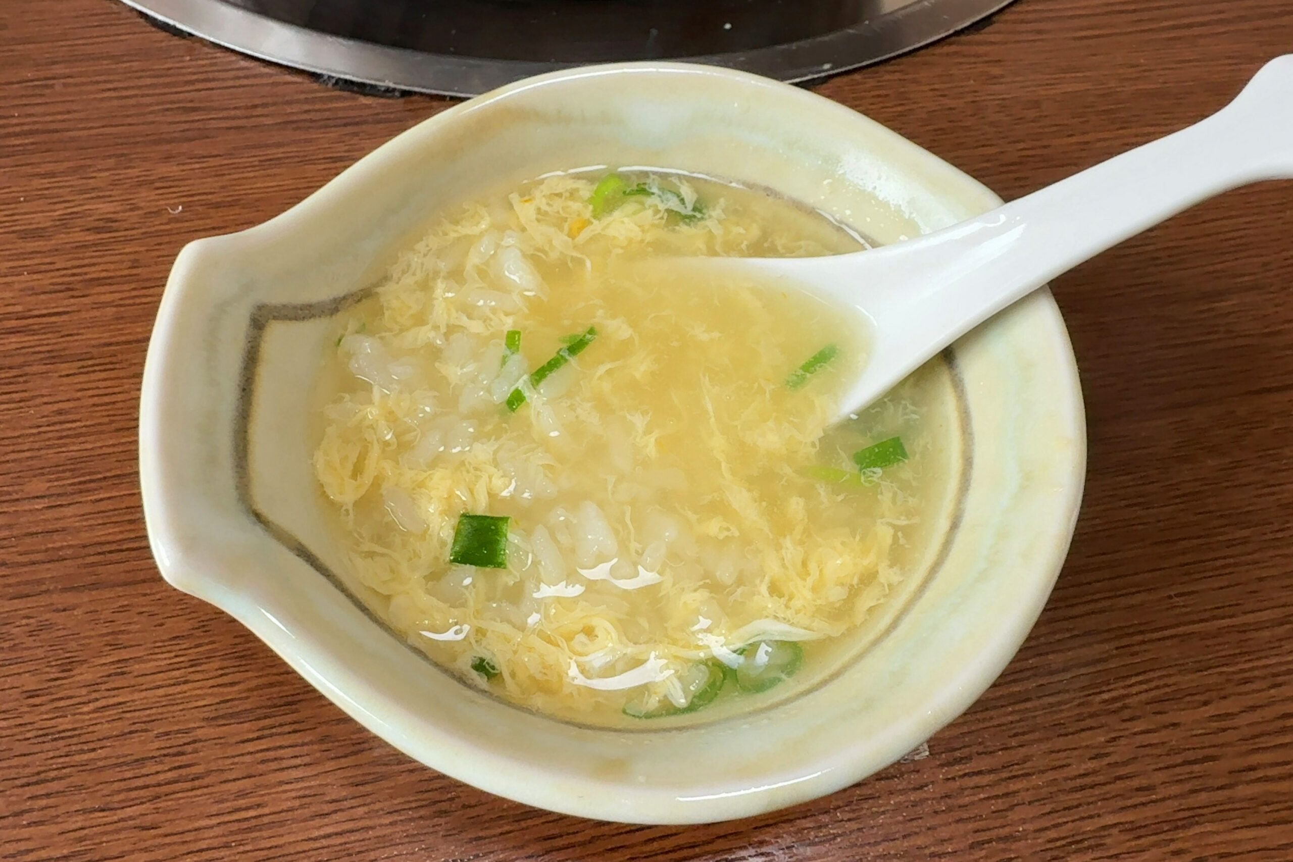 伊勢海老の旨みが溶け込んだ出汁で作る締めの雑炊